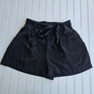 Blue Rain Black High-Waist Shorts Tie Belt & Pockets Womens Small
